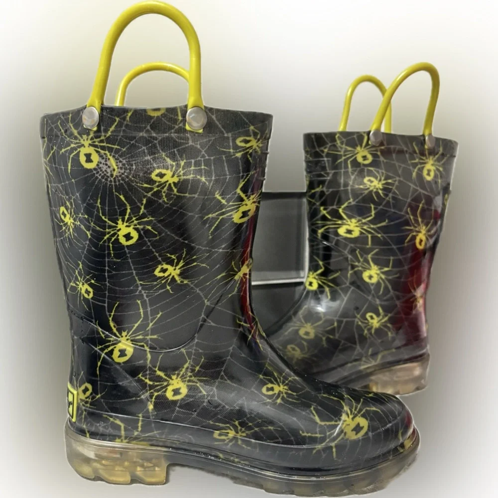 Western Chief Kids Rain Snow Light up Boots Waterproof Winter Spring Rubber, 10